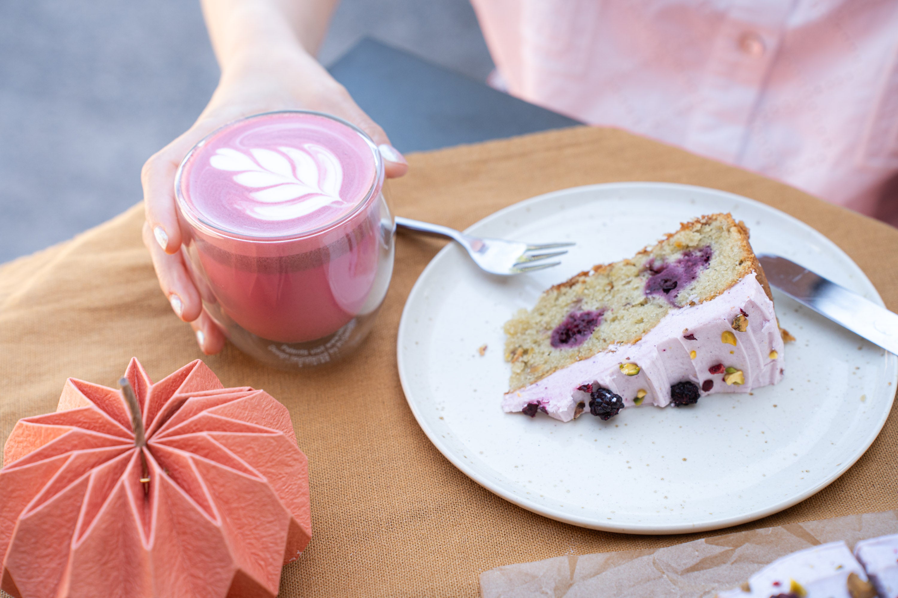 Blackberry & Pistachio