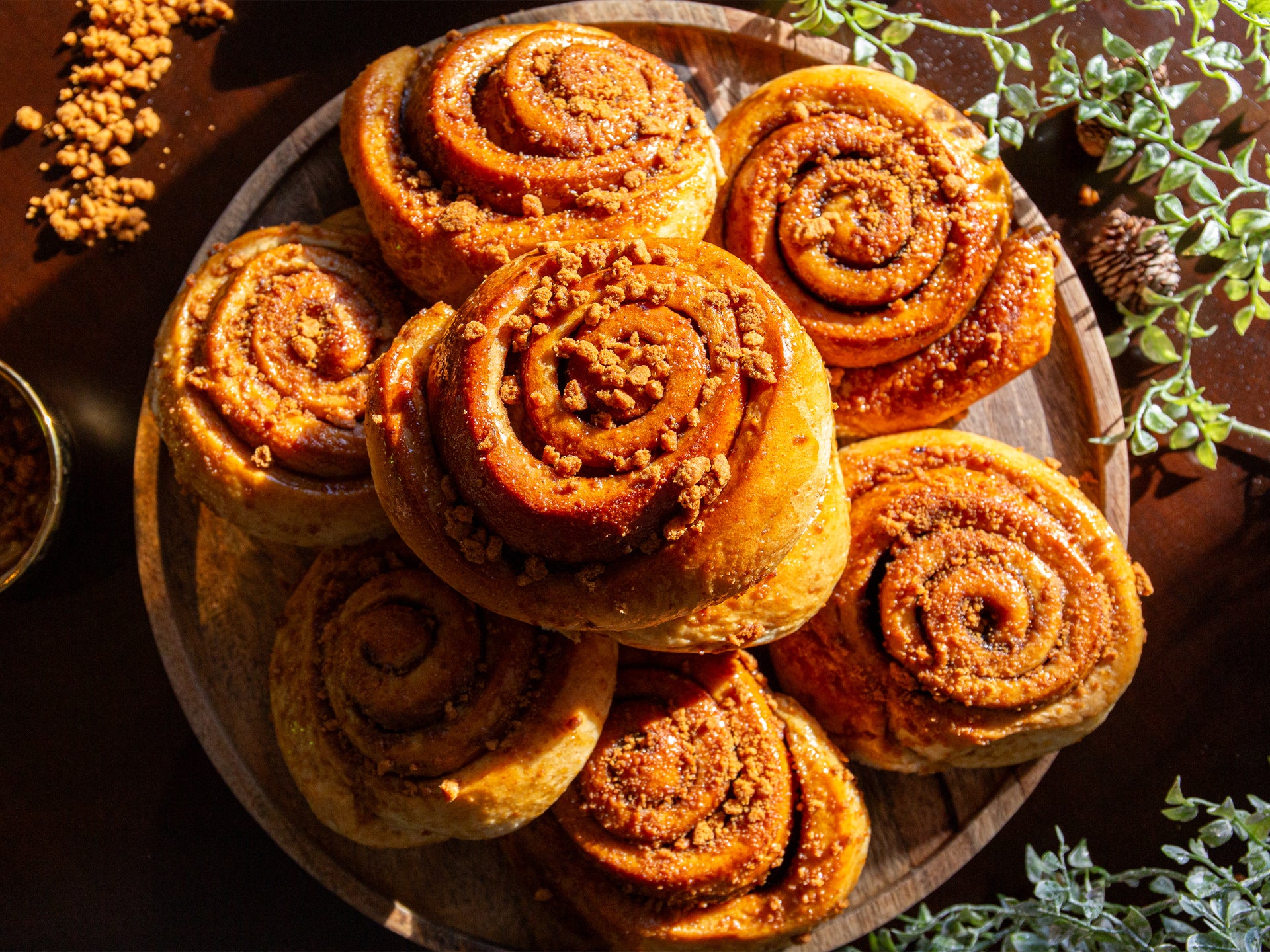 Sticky Gingerbread Buns