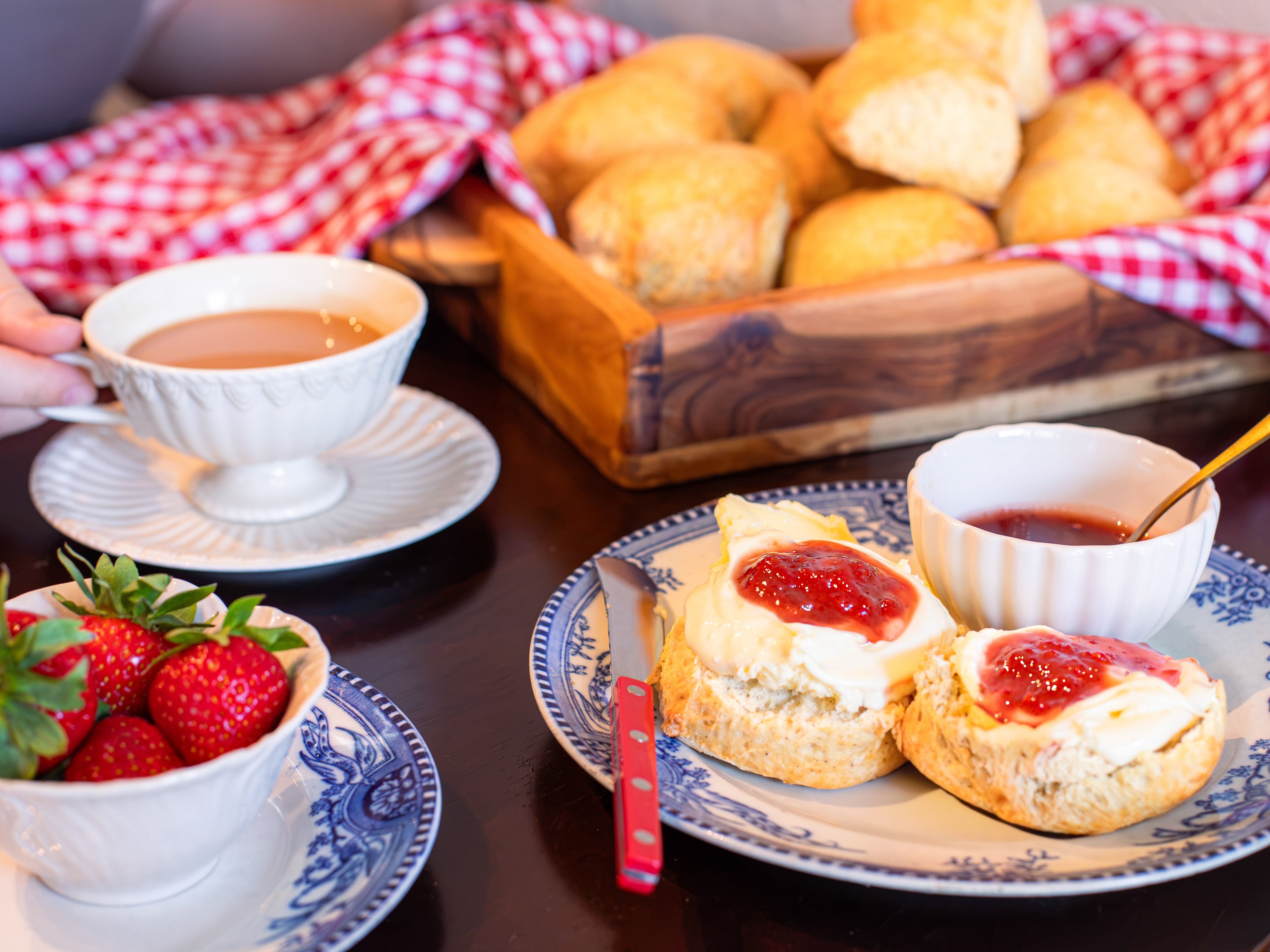 Vanilla Buttermilk Scones