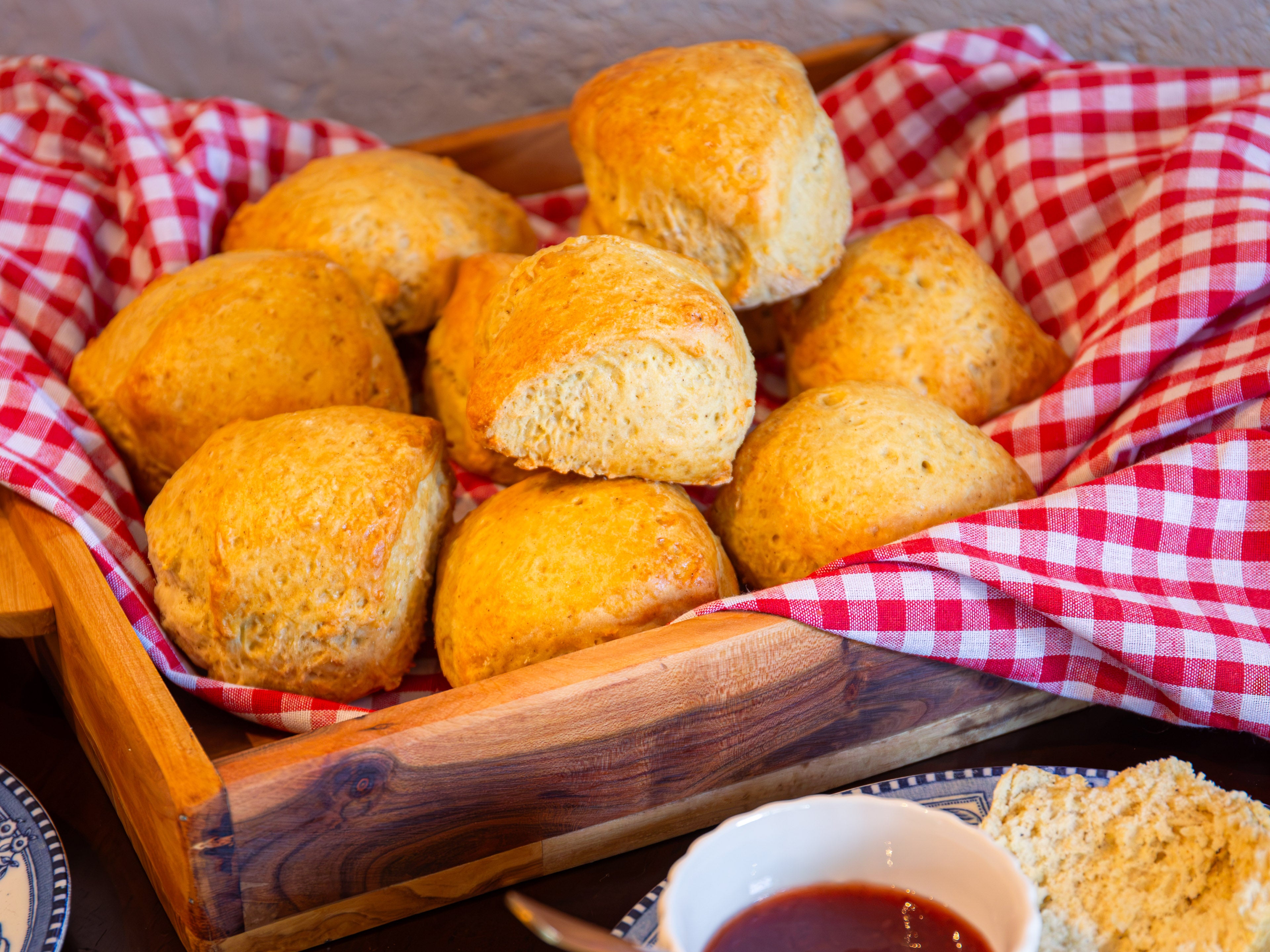 Vanilla Buttermilk Scones