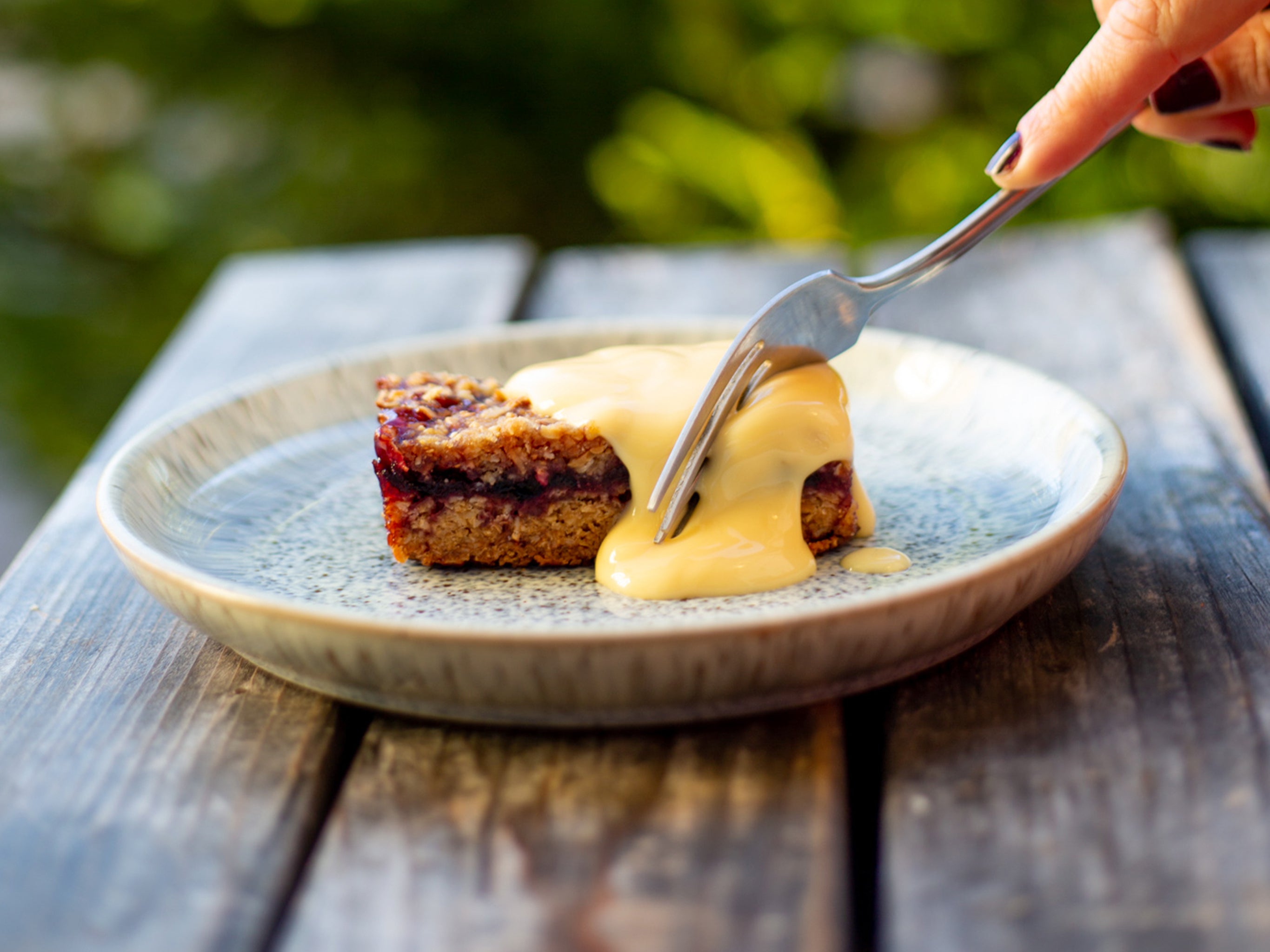 Apple & Blackcurrant Crumblejack with custard