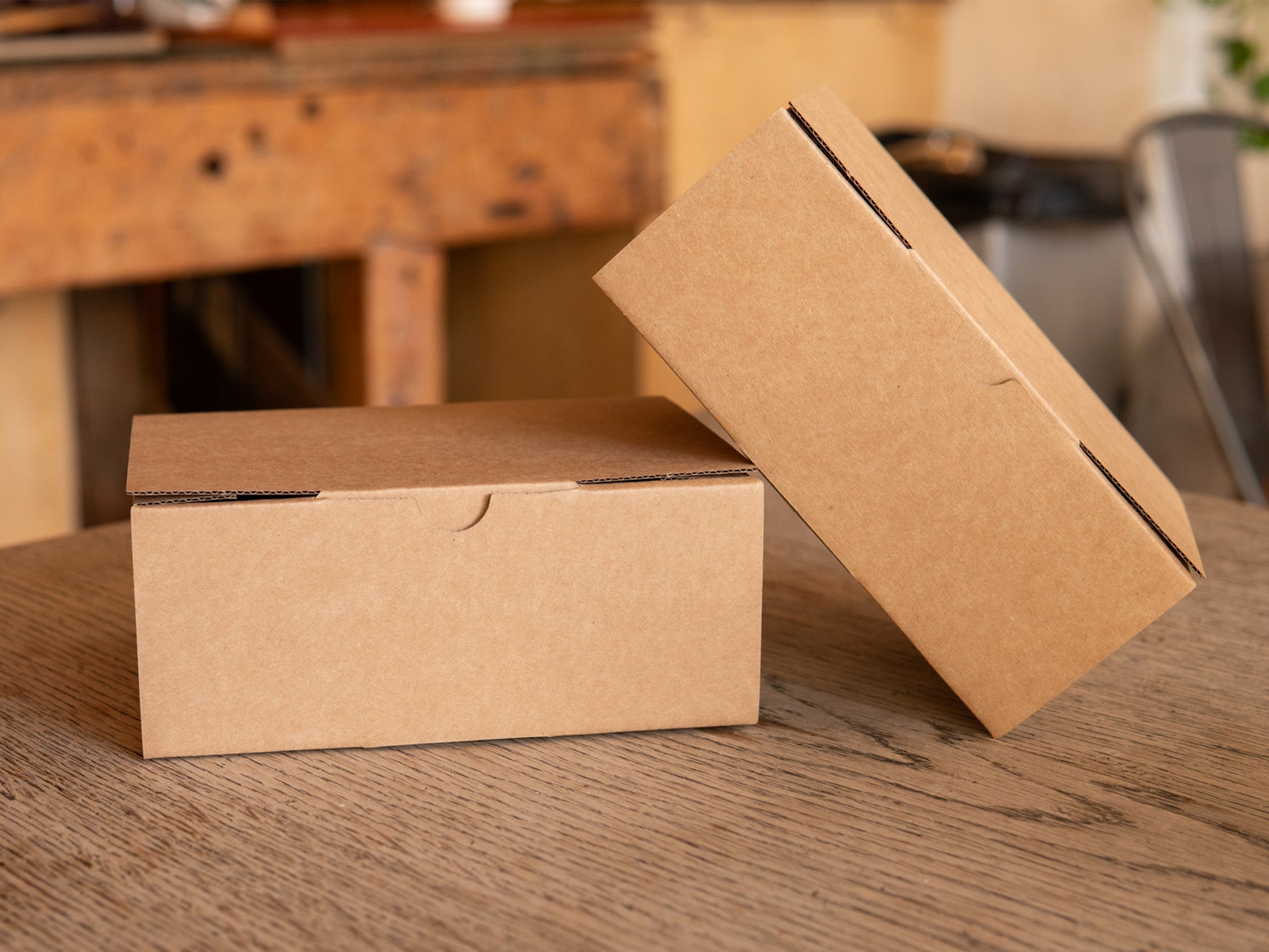 Serve up our wholesale cakes in a plain 3 slice box