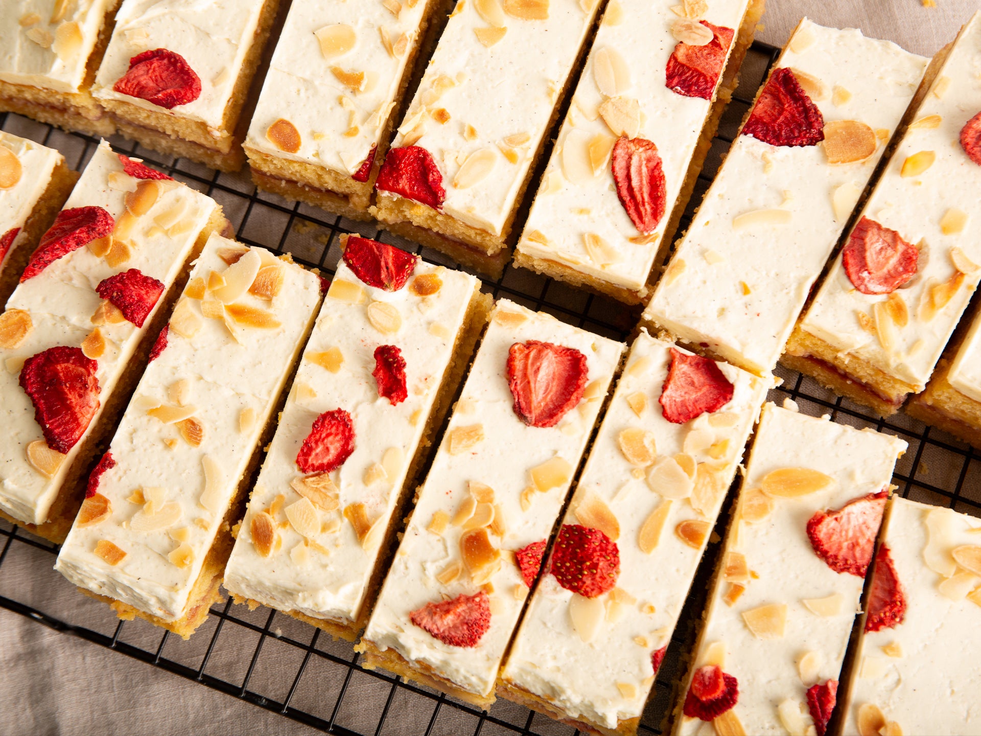Order our Wholesale Strawberry Trifle Cake online