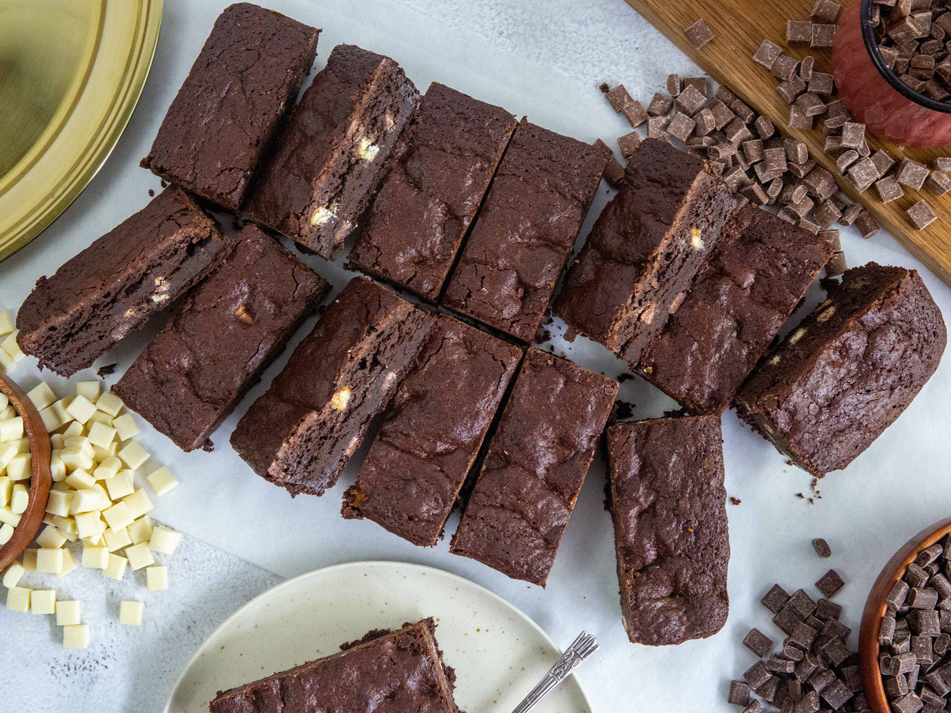 A traycake of Ultimate Brownies from Cakesmiths