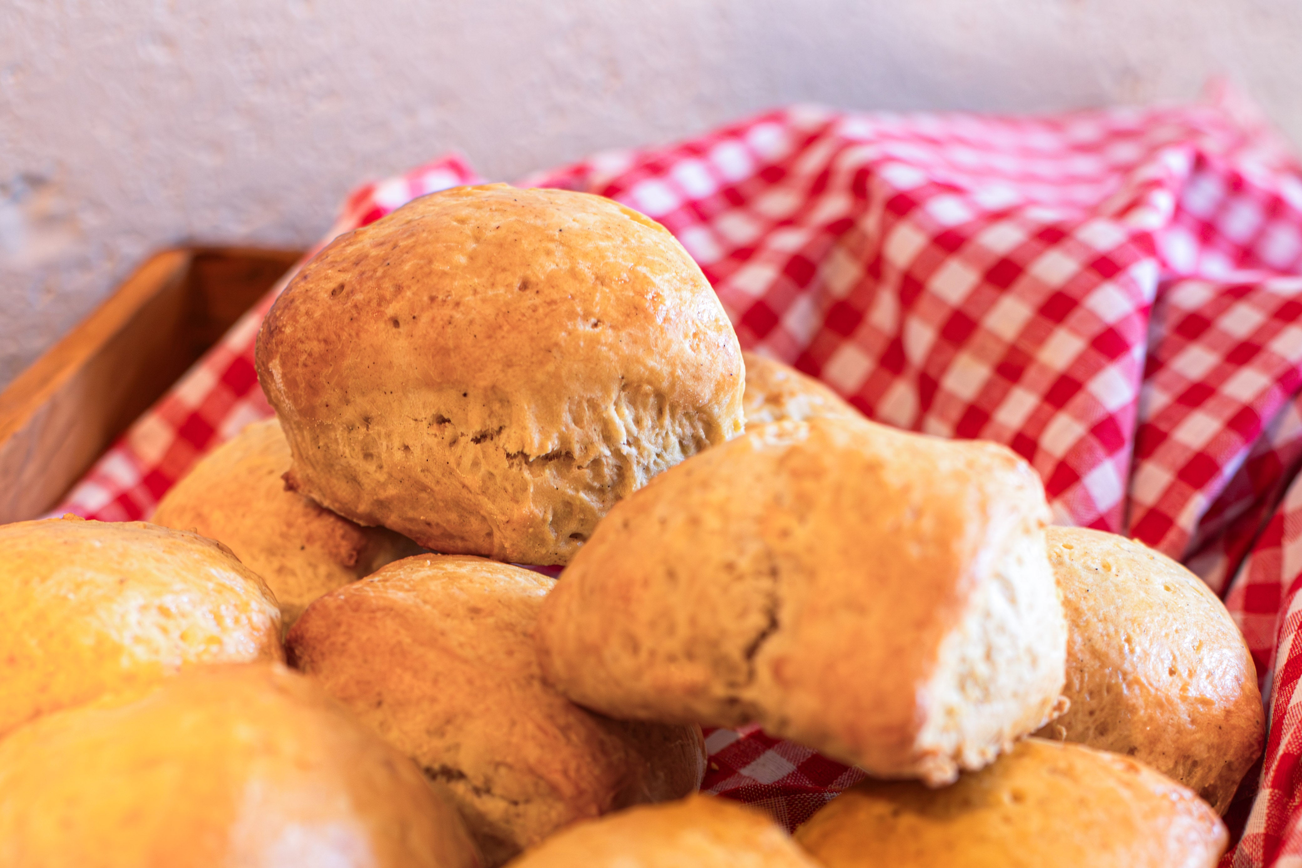 Vanilla Buttermilk Scones