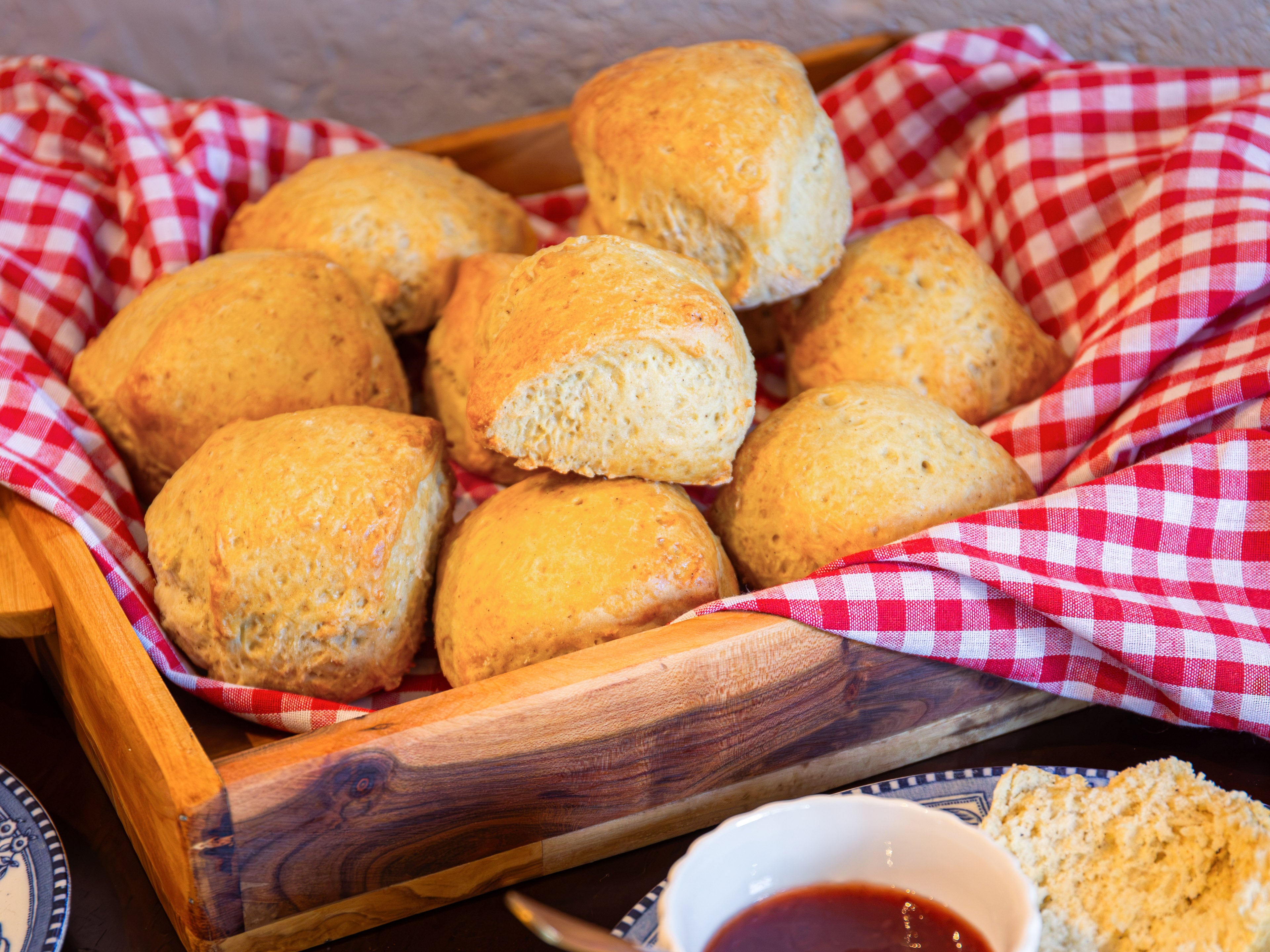Vanilla Buttermilk Scones