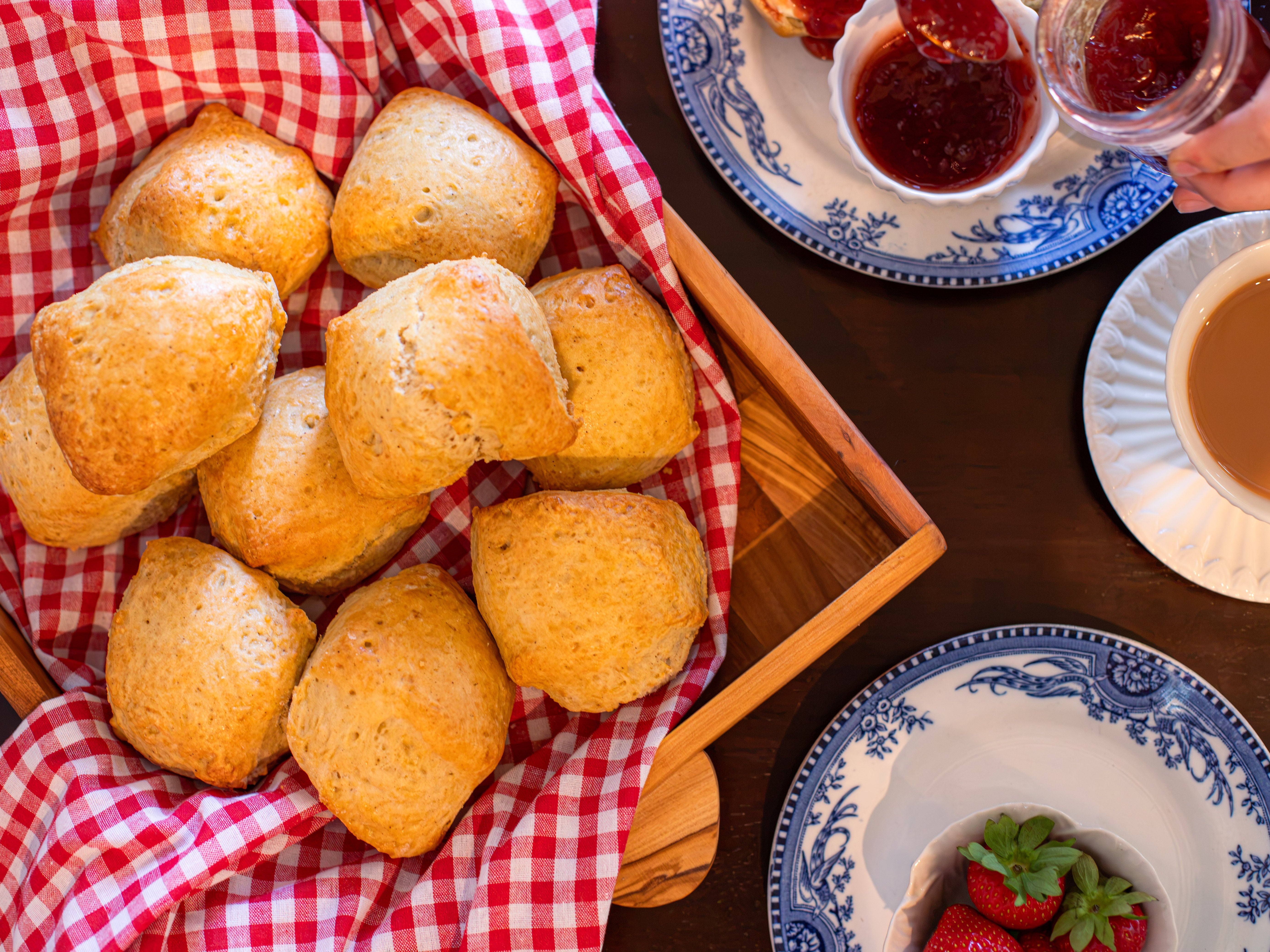 Vanilla Buttermilk Scones