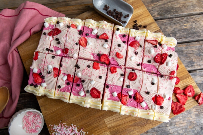 Eva's Strawberry Dream Cake