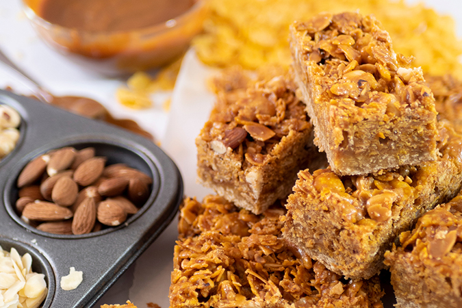 Wholesale Cakes Honey Nut Crunch Bar